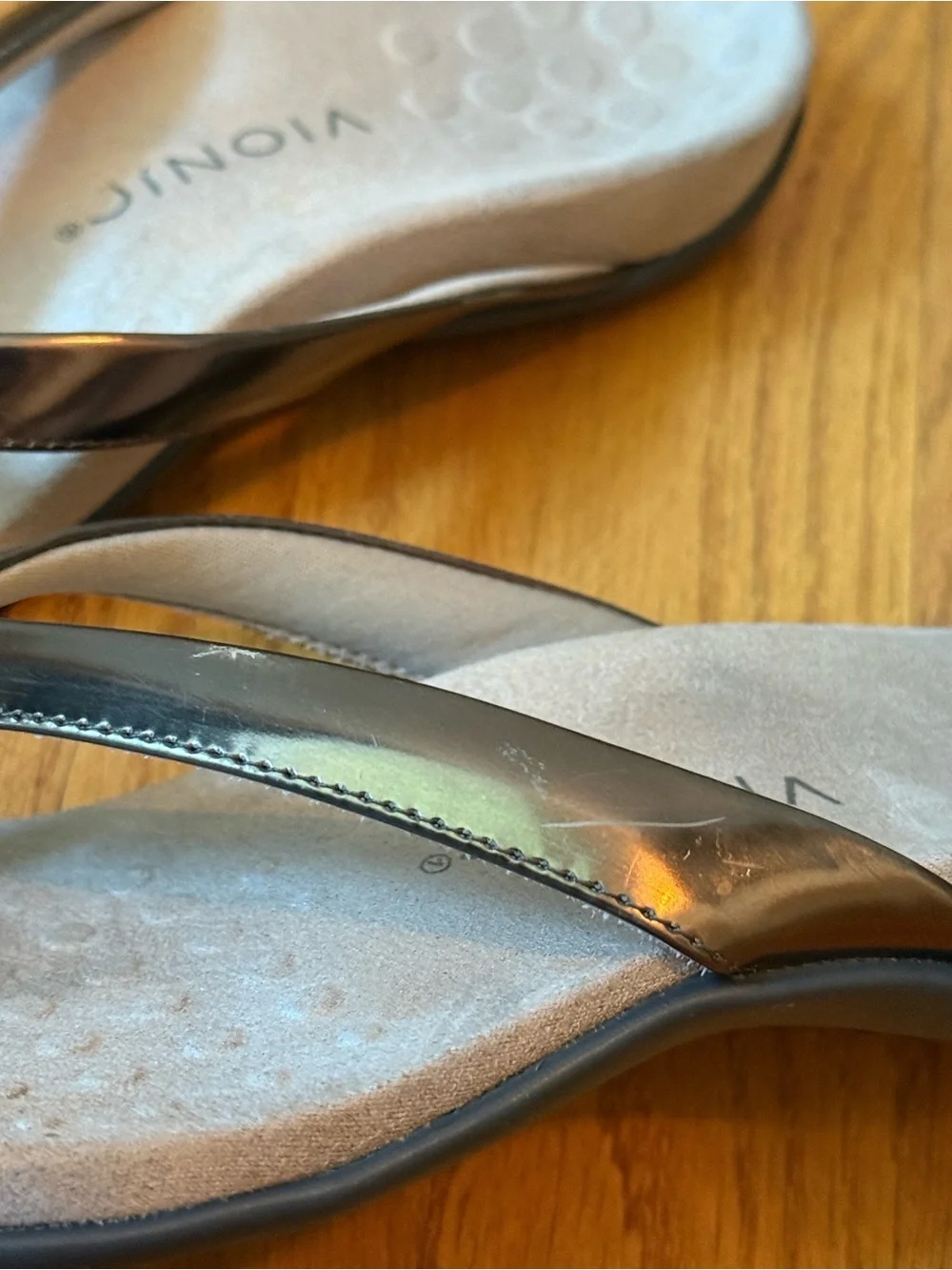 Vionic Dillon Metallic Pewter Orthotic Sandals Women’s Size 6.5 - Picture 5 of 11